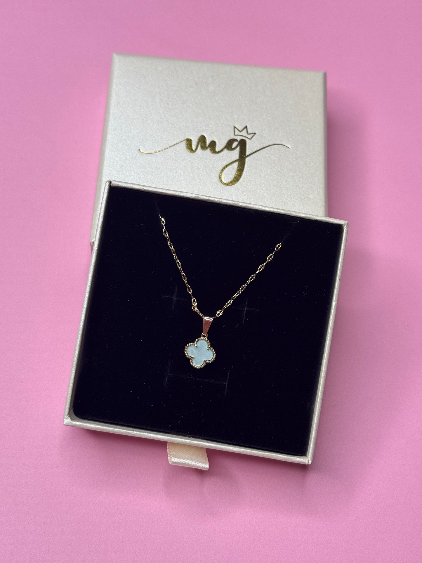 COLLAR VAN CLEEF AZUL CIELO