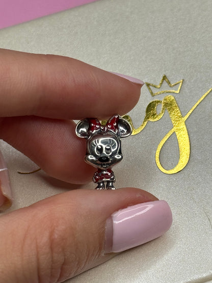 MINNIE CON VESTIDO DE LUNARES